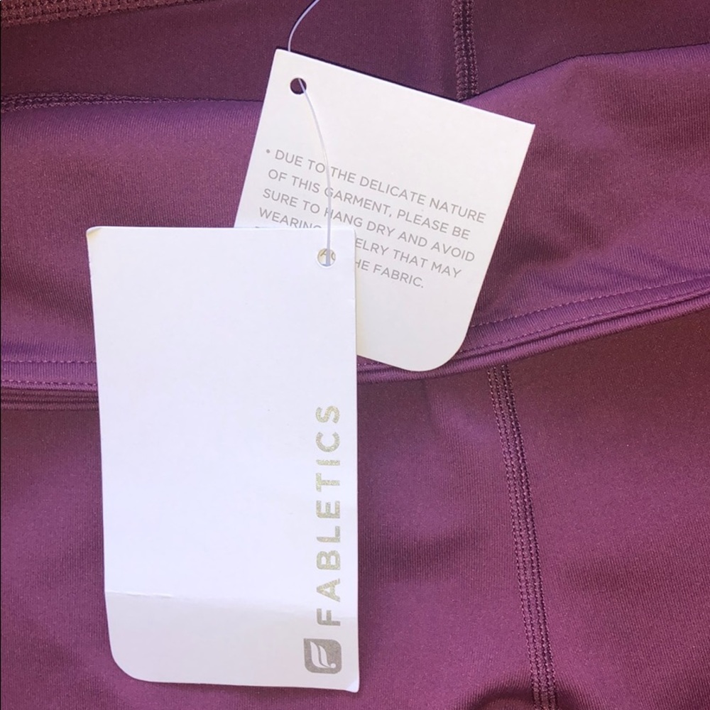 NWT FABLETICS ROCIO LEGGING W/ FLORAL DETAIL, L - Picture 5 of 9